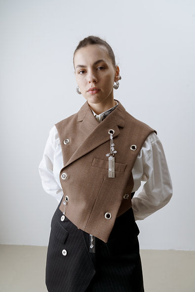 VEST 02